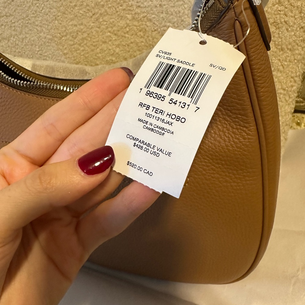 NWT! Coach Teri Hobo Bag # CJ517 - Picture 12 of 16
